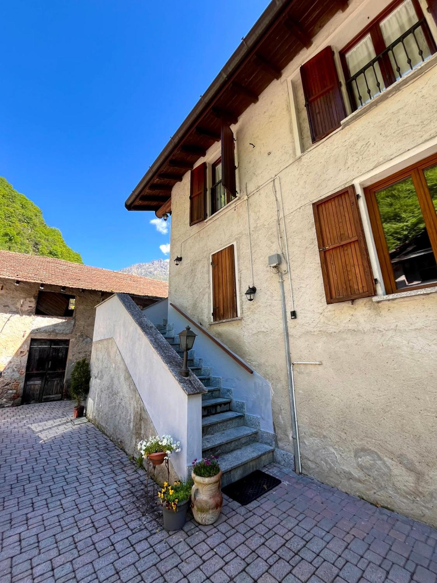 Agriturismo La Vecchia Chioderia Грандола-ед-Унити Экстерьер фото